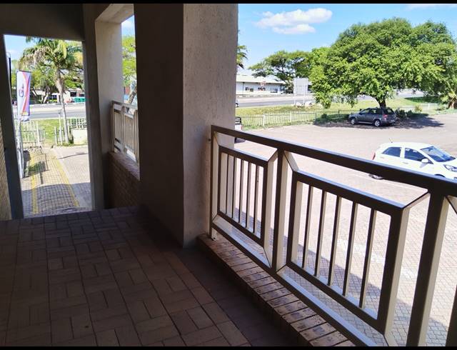 719M² RETAIL TO LET IN WEST ACRES EXT 14